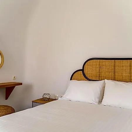 Evanthia View Thirassia Island Hotell *