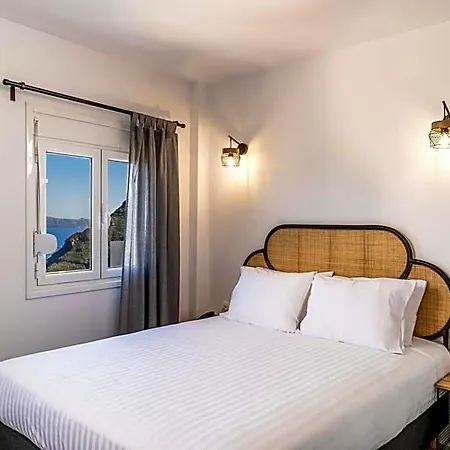Evanthia View Thirassia Island Hotell Oia