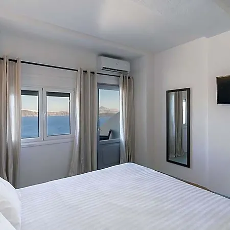 Hotell Evanthia View Thirassia Island